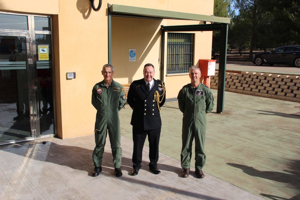 BRITISH EMBASSY MADRID DEFENCE ATTACHÉ, CAPTAIN STEPHEN MCGLORY (RN) VISITS THE TACTICAL LEADERSHIP PROGRAMME